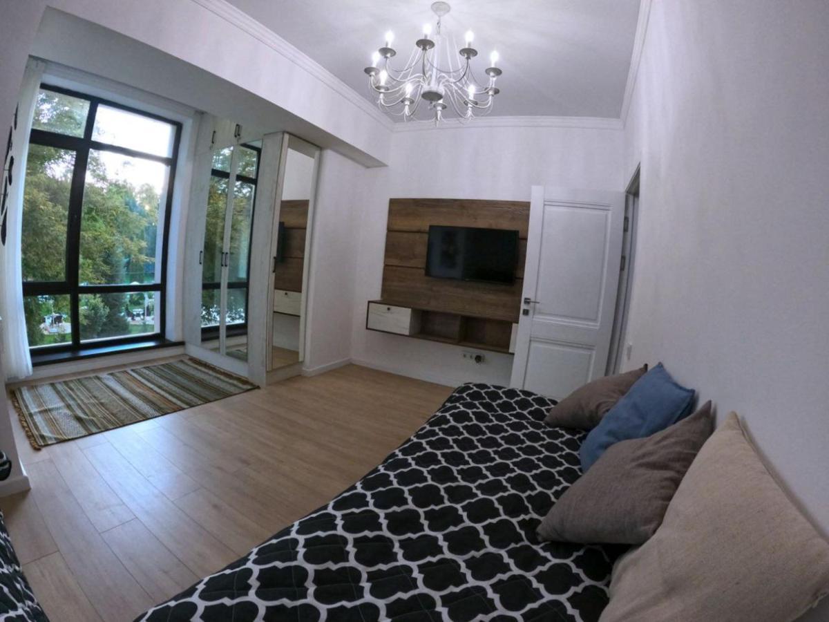 Радуга Иссык-Куль Aparthotel Chon-Sary-Oy Exteriör bild